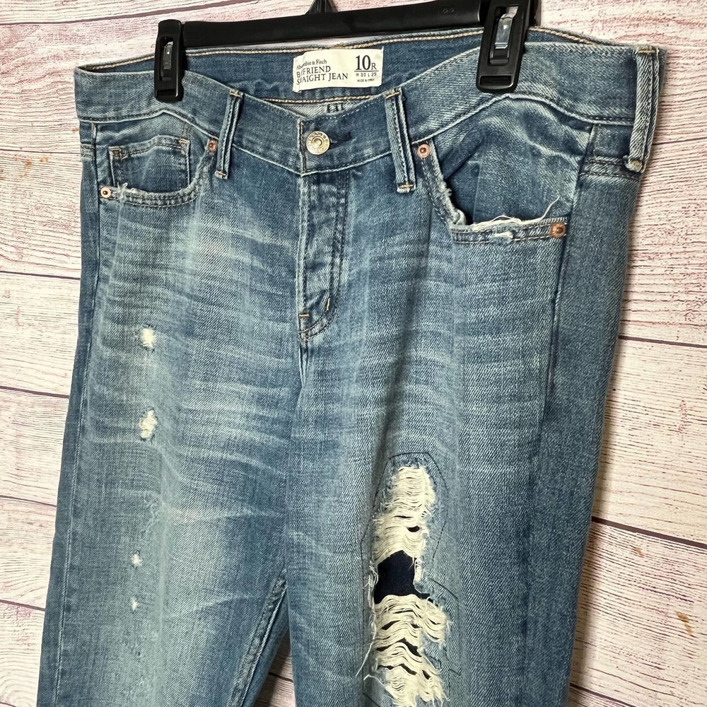 Abercrombie & Fitch Boyfriend Straight Distressed Denim Jeans Size 10 New - Picture 8 of 12